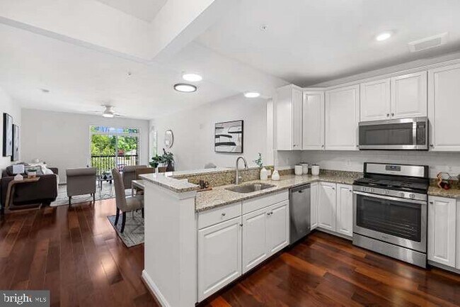 Building Photo - 625 Quarry View Ct
