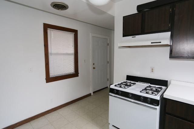 Building Photo - 1144 W Schubert Ave