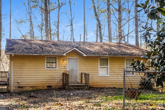 Building Photo - 5877 Bobbin Ln