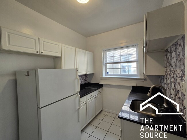 Foto del edificio - 1456 Oak Ave