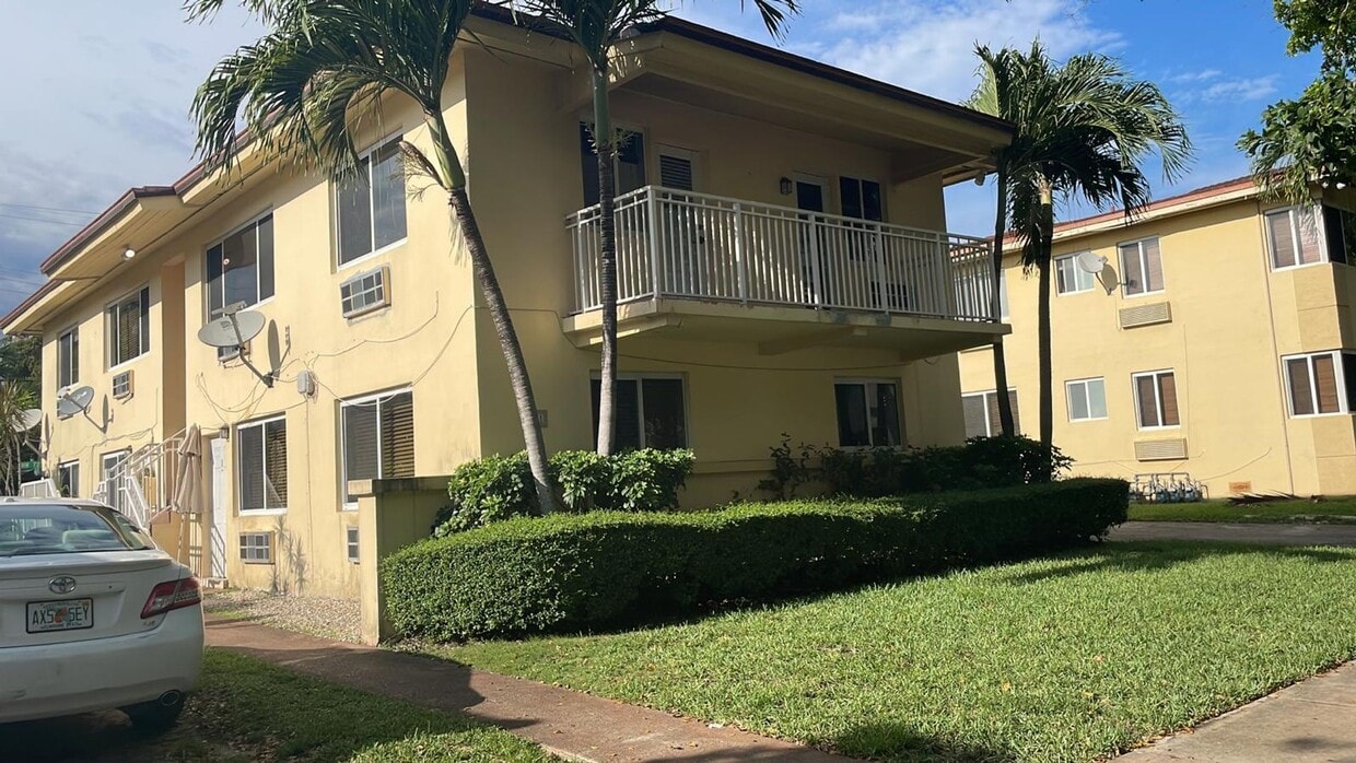Foto del edificio - 31 Menores Ave