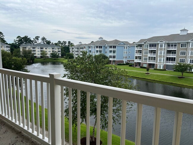 Foto del edificio - MAGNOLIA POINTE @ MYRTLE WOOD GOLF