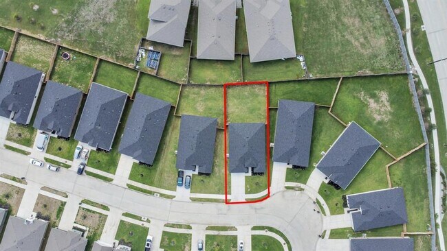 Building Photo - 7710 Brushwood Dr