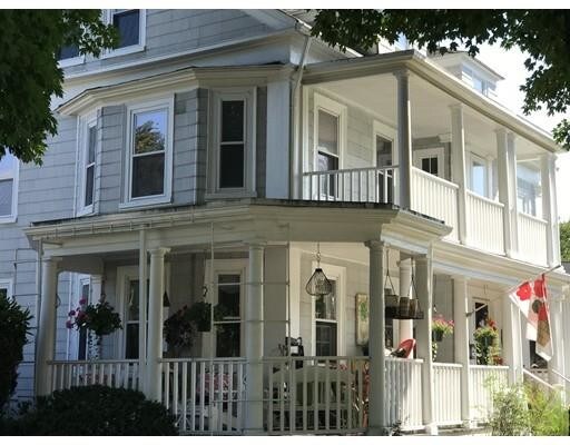 Foto del edificio - 261 N Washington St