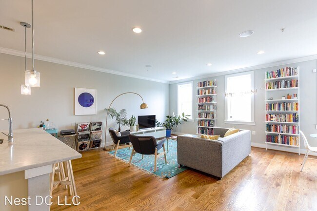 Building Photo - 2 br, 2 bath House - 1228 I St NE Unit 2