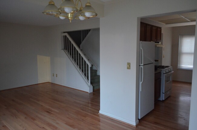 Foto del edificio - 37617 Charter Oaks Blvd