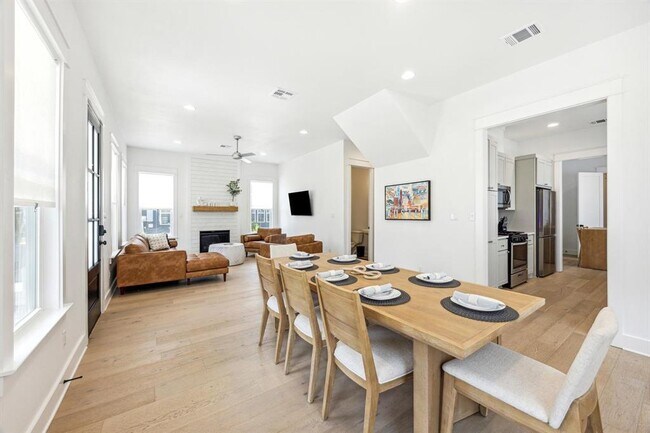 Foto del edificio - 1034 Grant Wood Ave