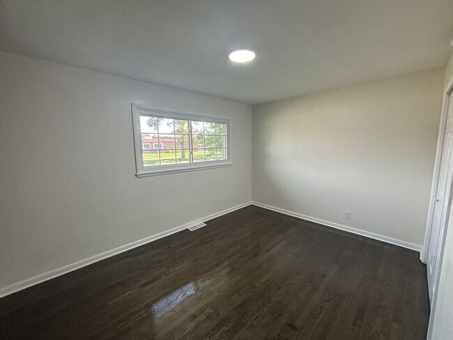 Foto del edificio - 3700 W 21st Ave