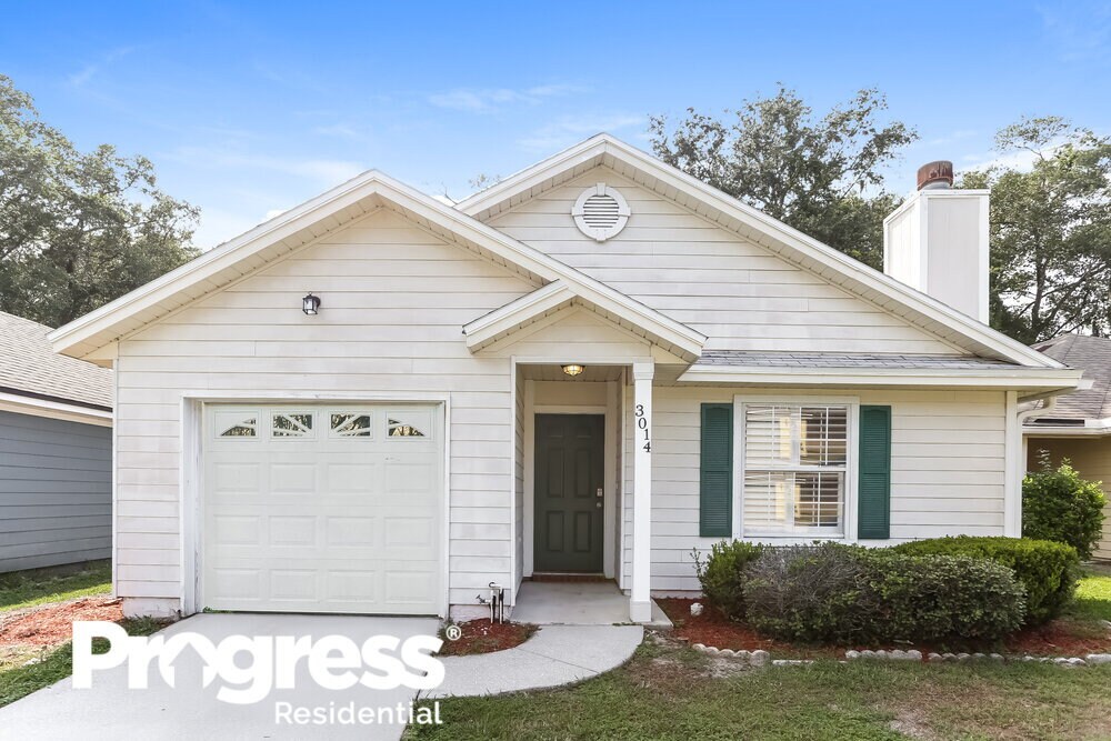 Foto principal - 3014 Caroline Crest Dr E