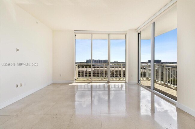 Foto del edificio - 19501 W Country Club Dr