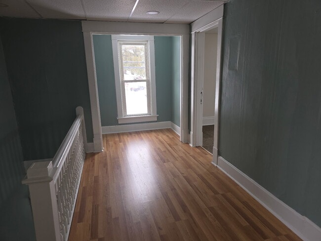 Foto del edificio - 145 N Buena Vista St