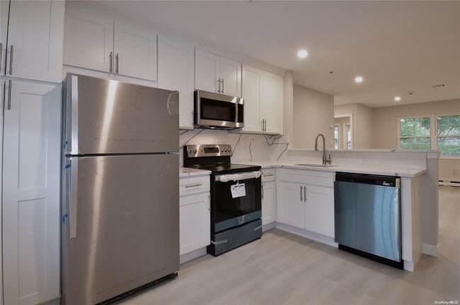 Foto del edificio - 332 Woodbridge Dr