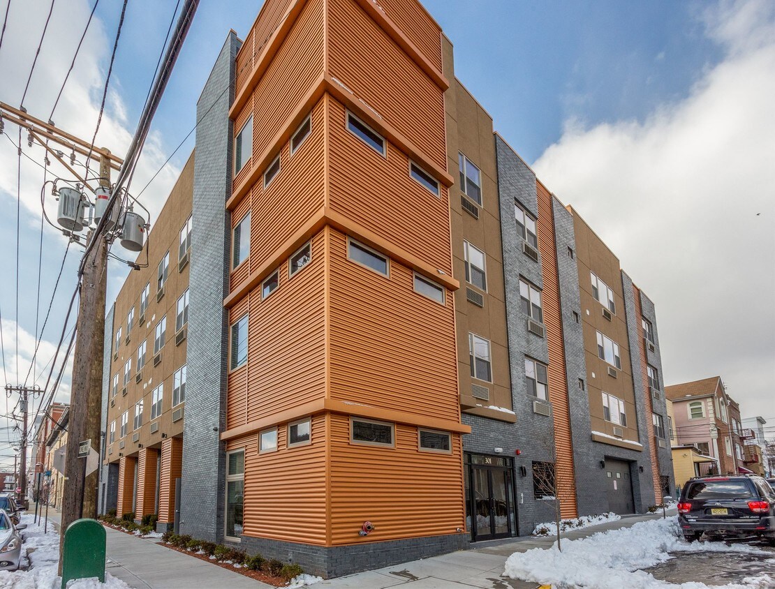 301 70th St, Guttenberg, NJ 07093 Apartments in Guttenberg, NJ