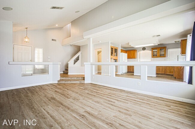Building Photo - 3 br, 2.5 bath House - 7564 Spindrift Tide...