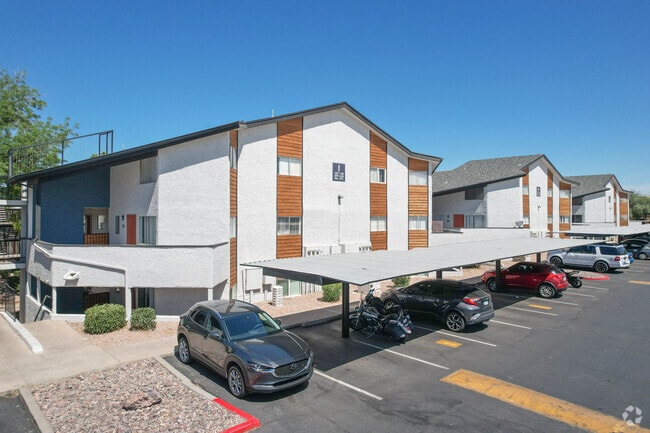 Building Photo - District at Fiesta Park