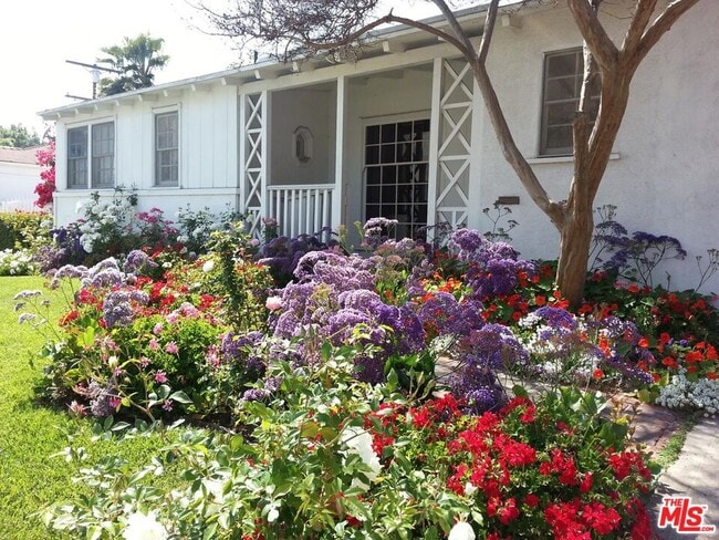 Foto del edificio - 10317 Lauriston Ave