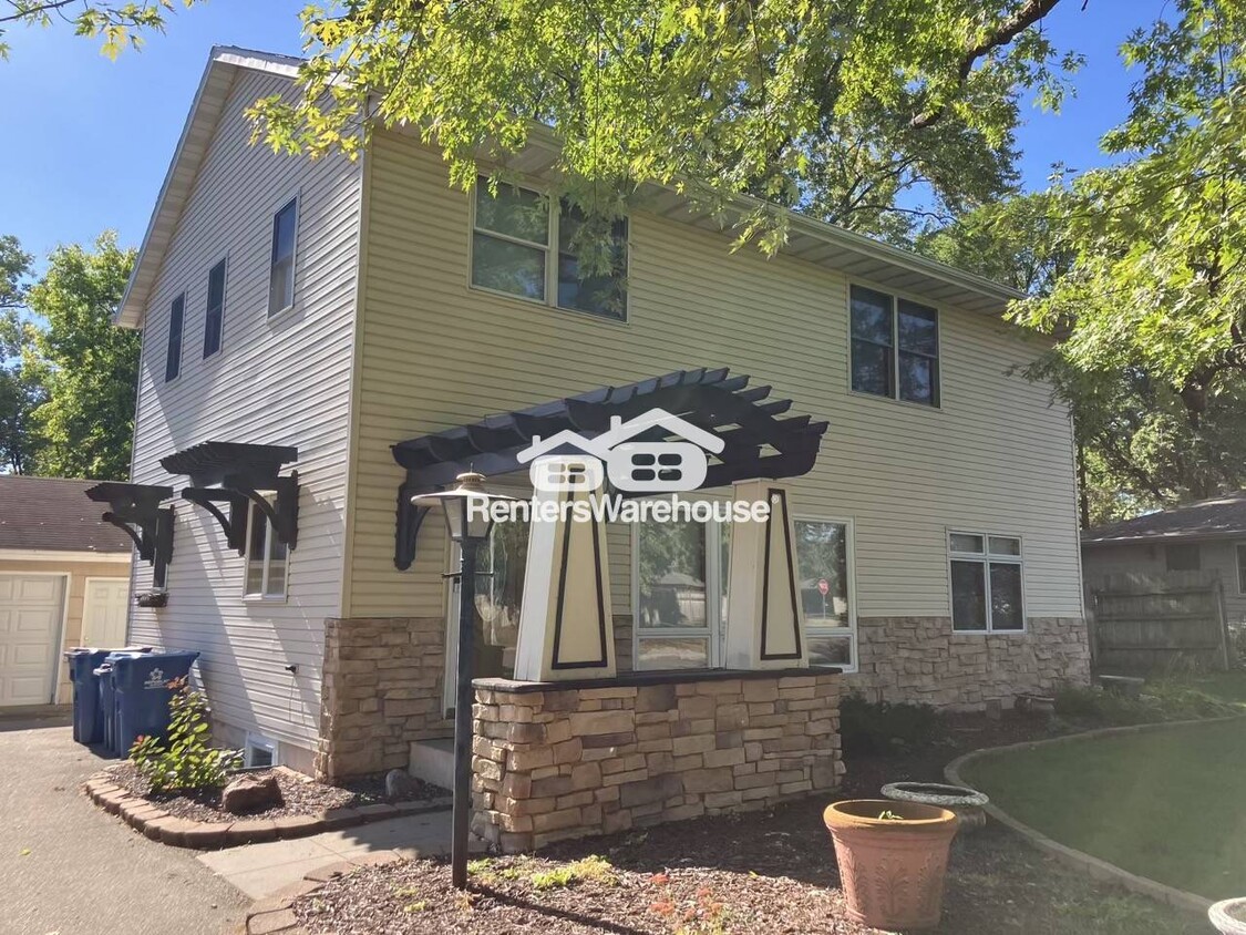 Primary Photo - 2957 Washburn Cir