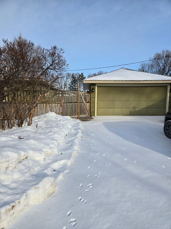 Foto del edificio - 5800 N Girard Ave