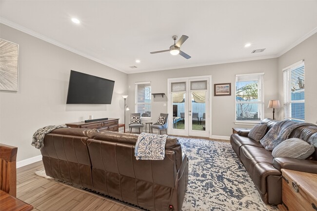 Foto del edificio - 1914 Shearn St