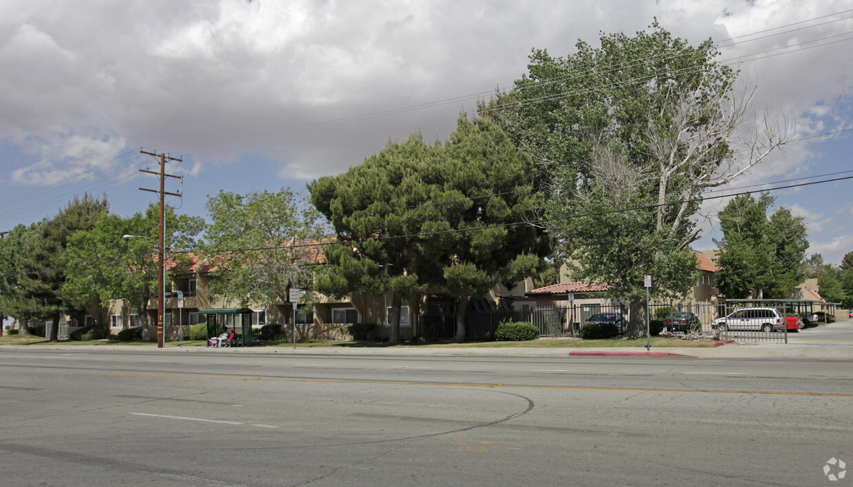 Foto del edificio - Arbor at Palmdale Apartments