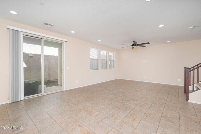 Foto del edificio - 4766 E Tierra Buena Ln