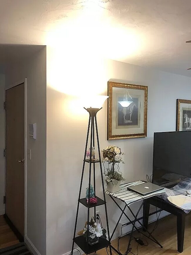 Building Photo - Rent to Own