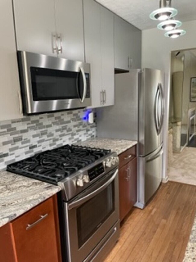Foto del edificio - Beautiful 3 Bedroom Oakmont Home Rental fo...
