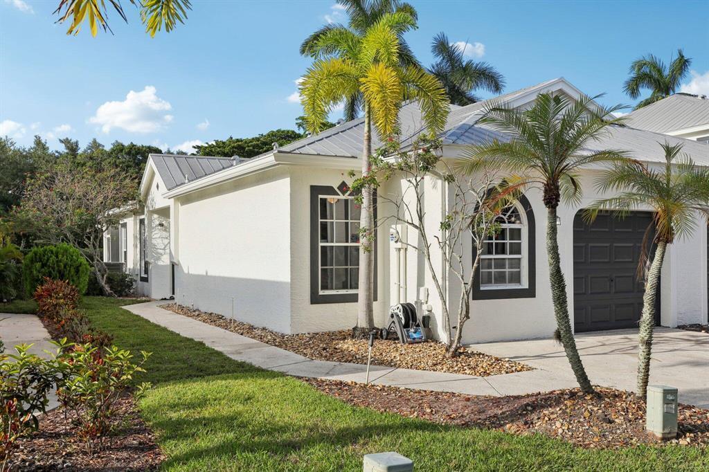 Photo - 10709 Pelican Drive, Wellington, FL 33414 - 2 BR 2 BA villa
