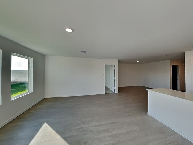 Building Photo - 425 Texas Pecan Dr