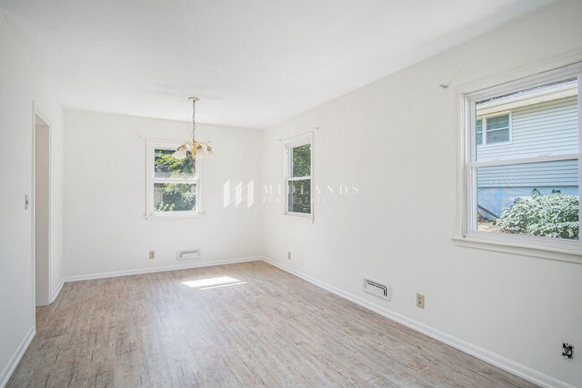 Building Photo - Papillion Ranch