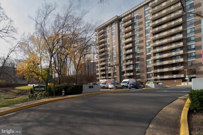 Foto del edificio - 1808 Old Meadow Rd