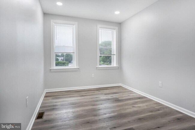 Foto del edificio - 2332 N Monroe St