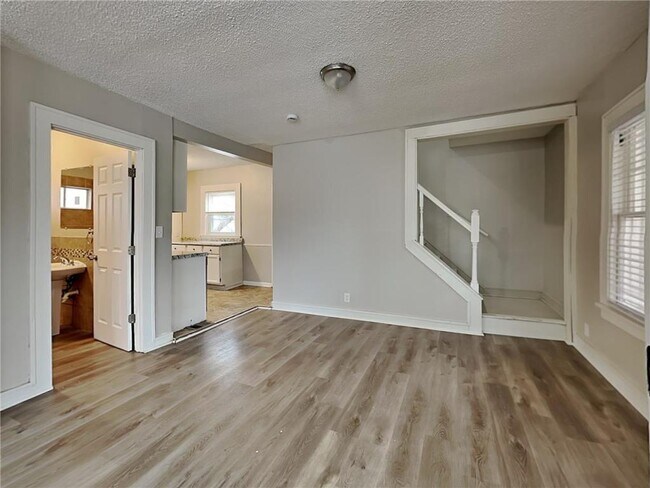 Foto del edificio - 3601 N Thomas Ave