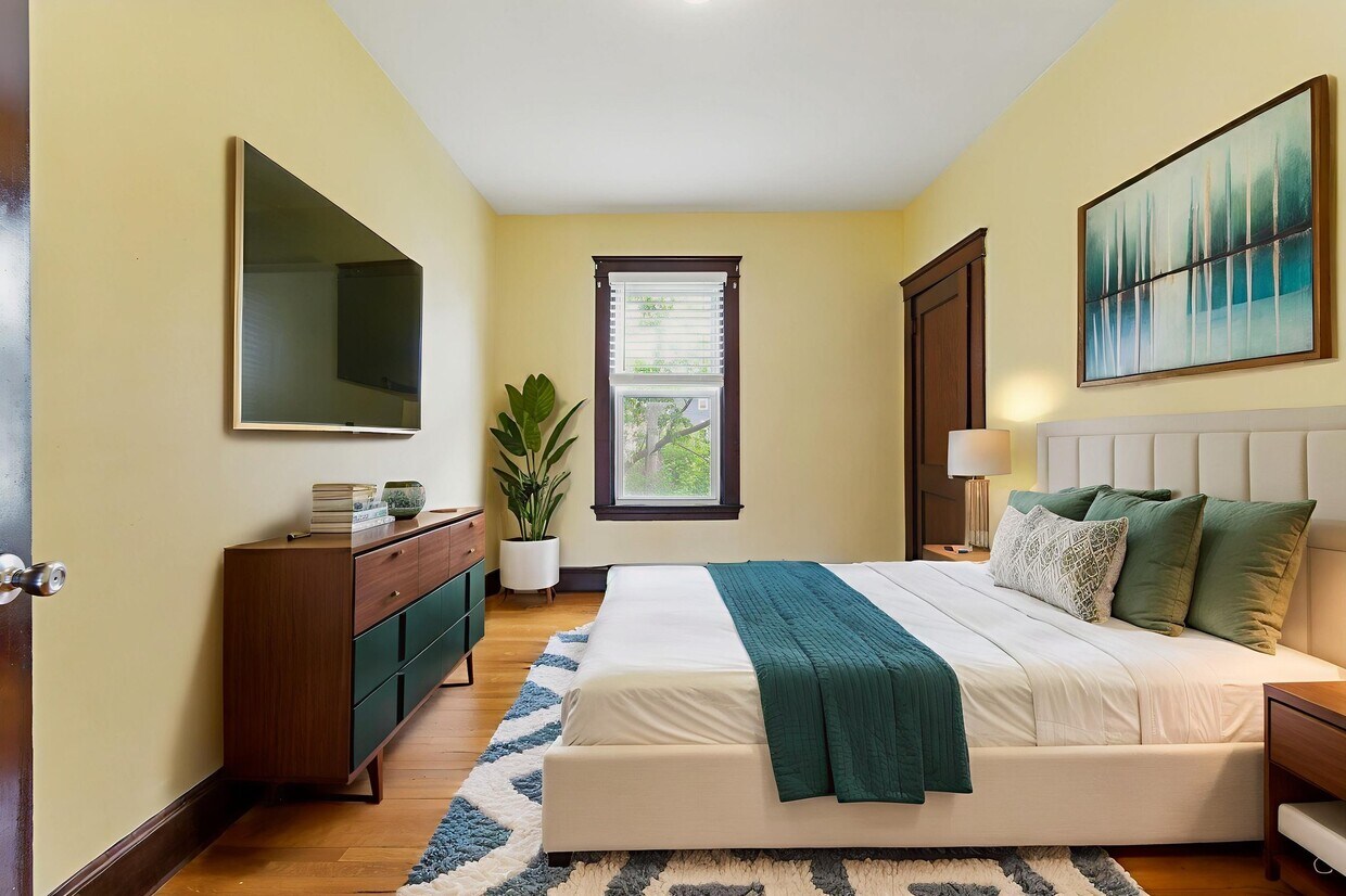 Foto principal - 466 Locust St