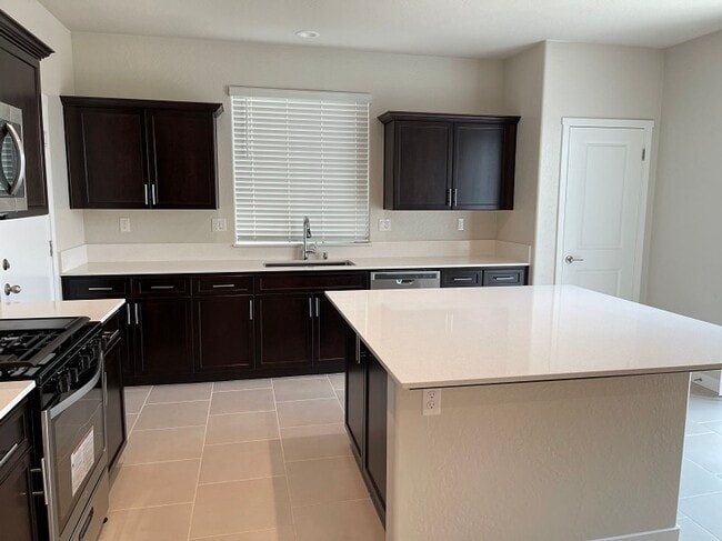 Building Photo - 834 Amanecer, Clovis  (Bullard & Leonard)