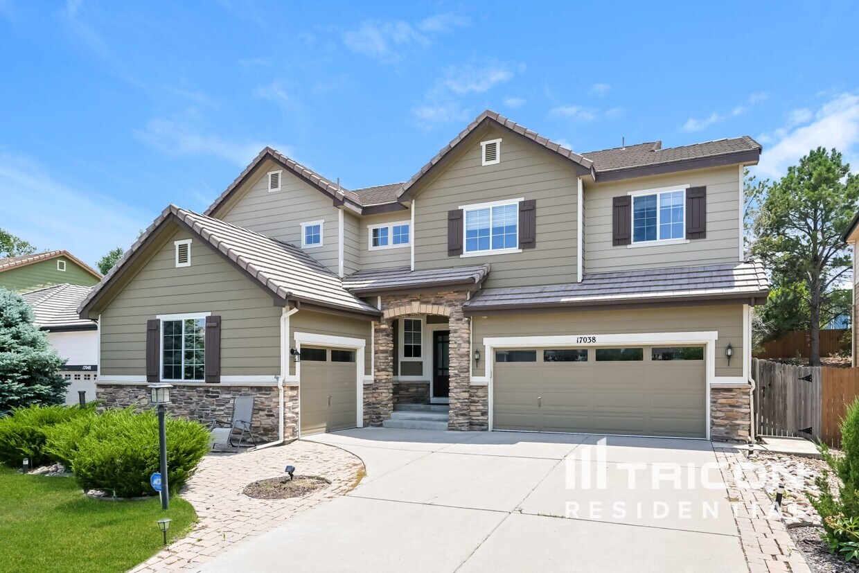 Foto principal - 17038 Knollside Ave
