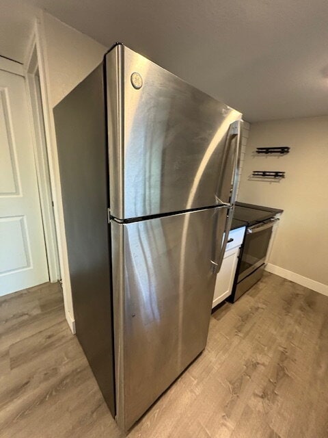 Photo - Beautiful Ground Level 2 Bedroom in Lakewood w/ In-Unit W/D!- Pets Welcome! Apartment