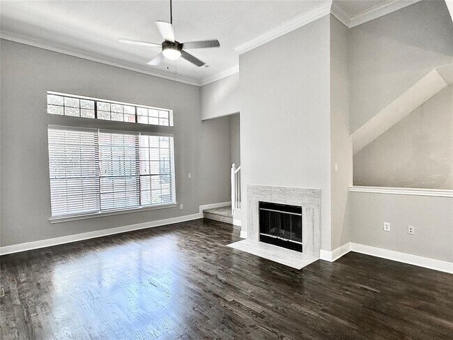 Foto del edificio - 15200 Memorial Dr