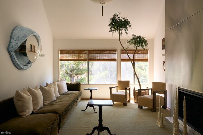 Foto del edificio - 2 br, 2 bath Condo - 950 North Kings Road