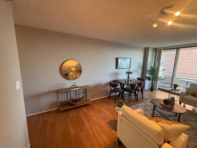 Foto del edificio - 4801 Fairmont Ave