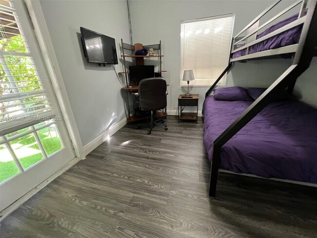 Foto del edificio - 1337 NW 26th St