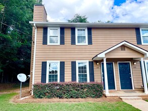 Building Photo - 122 Jackson Dr