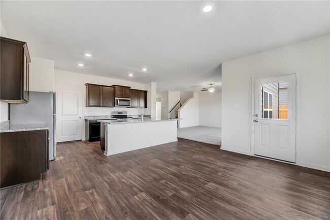 Foto del edificio - 14325 Prairie Sod Ln