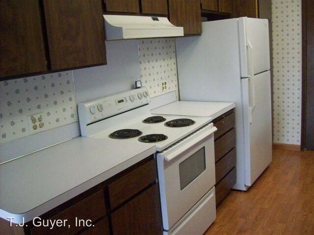 Foto del edificio - 210 N Market Blvd