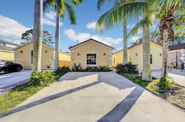 Foto del edificio - 4728 Clemens St