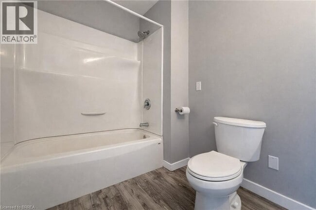 Photo du bâtiment - 33 Dumfries St