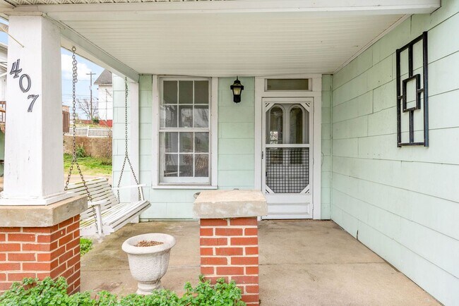 Foto del edificio - Cozy 2 Bedroom Downtown Home Available!