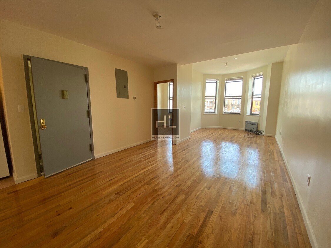 Foto principal - 61 STREET