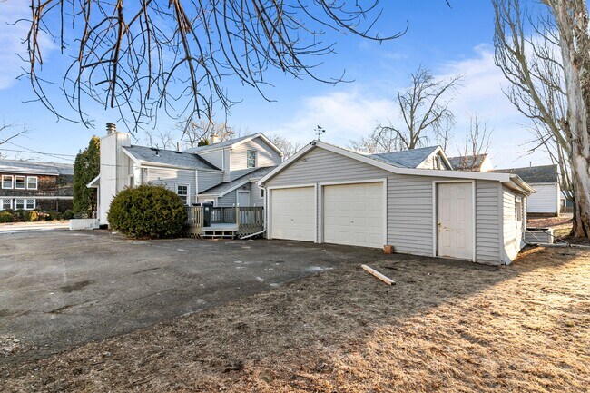 Foto del edificio - 429 E Doty Ave