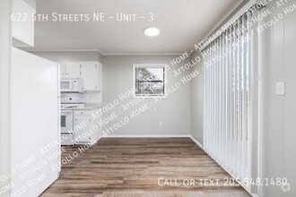 Building Photo - 622 5th St NE